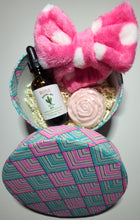 Load image into Gallery viewer, Pretty in Pink Gift Box